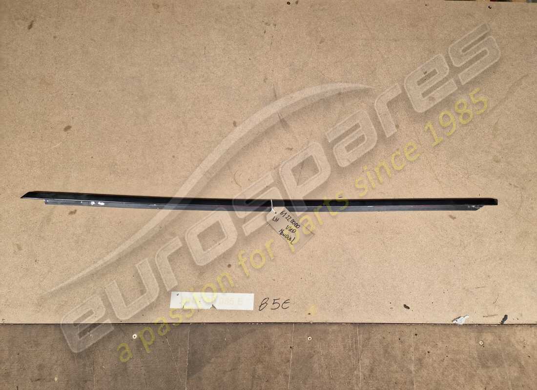 USED FERRARI LH DOOR MOULDING. PART NUMBER 61220000 (1) used ferrari lh door moulding. part number 61220000 (1)