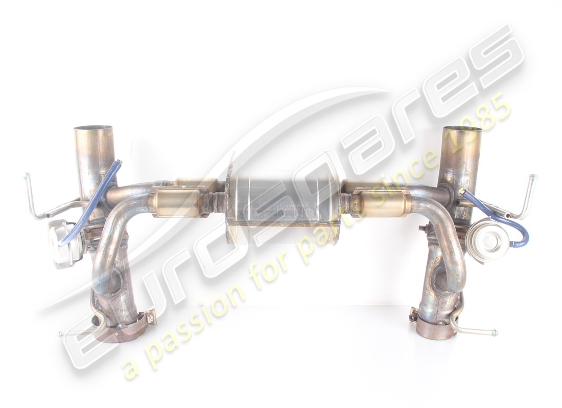 USED FERRARI CENTRAL SILENCER. PART NUMBER 844311 (4) used ferrari central silencer. part number 844311 (4)