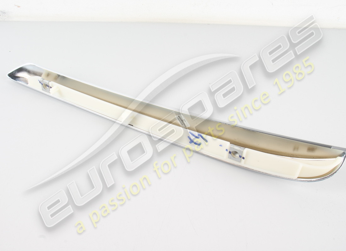 NEW MASERATI FRONT MOULDING LH PART NUMBER 670138039 (3) new maserati front moulding lh part number 670138039 (3)