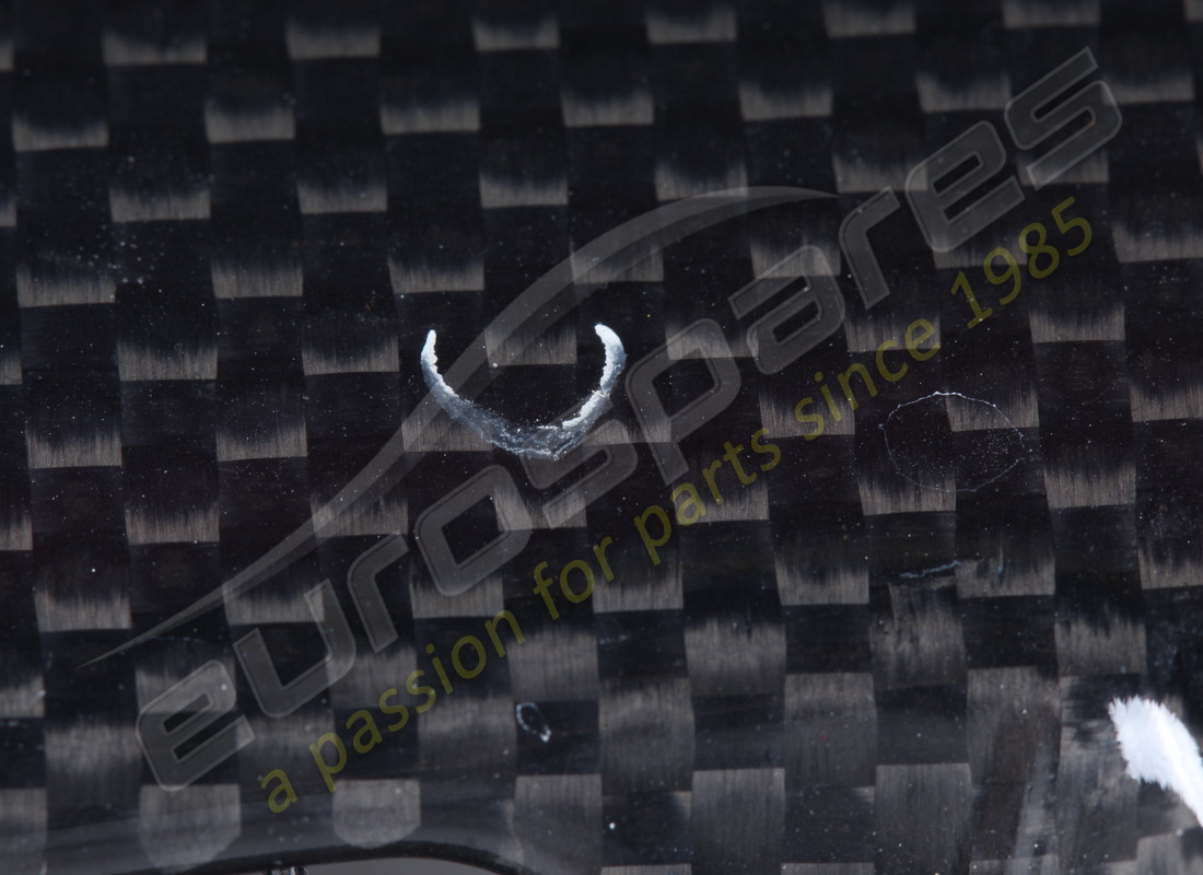 USED FERRARI RH FRONT PANEL -CARBON PAN. PART NUMBER 68600800 (6) used ferrari rh front panel -carbon pan. part number 68600800 (6)