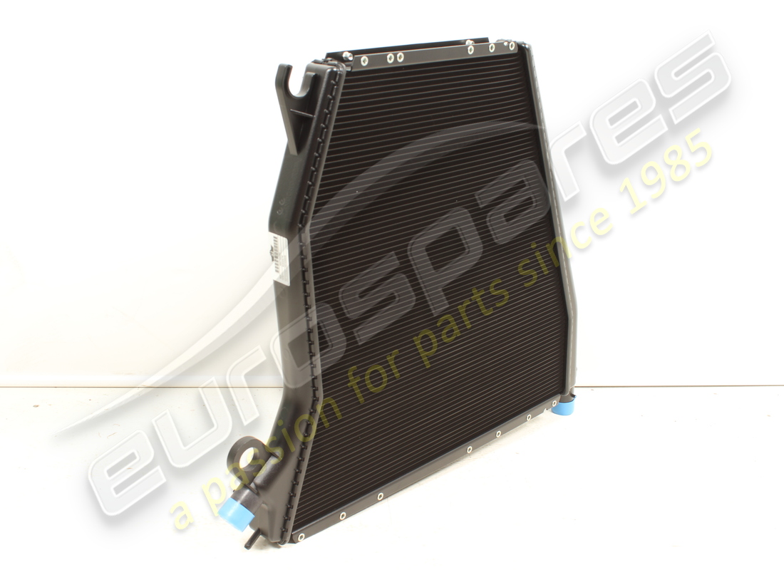 new ferrari rh water radiator. part number 769650 (1)