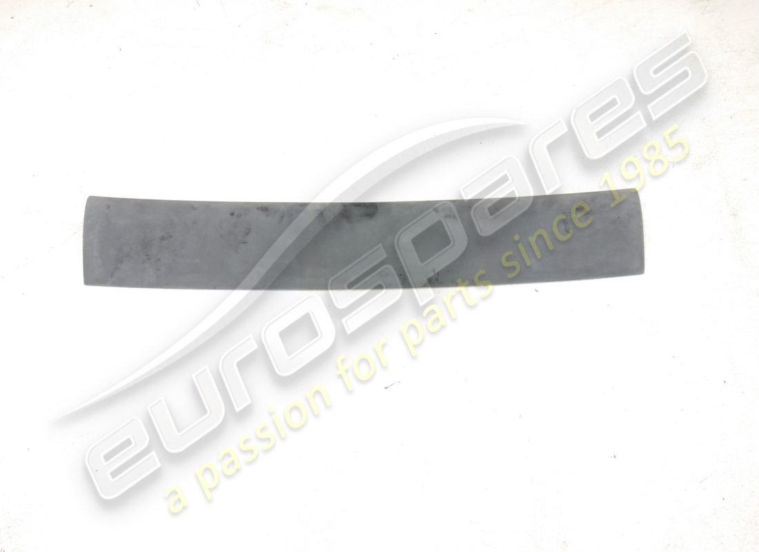 NEW FERRARI REAR SPOILER. PART NUMBER 62400000 (1) new ferrari rear spoiler. part number 62400000 (1)