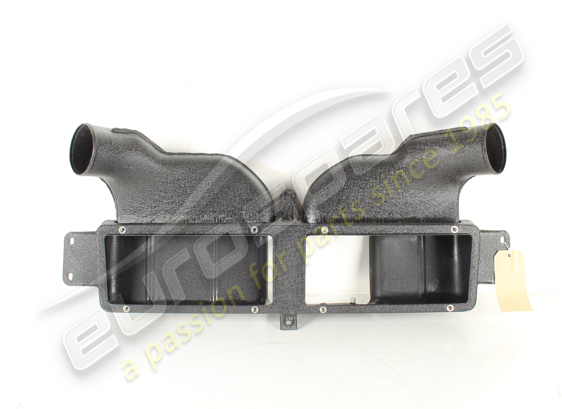 NEW LAMBORGHINI AIR CLEANER BOX. PART NUMBER 07L133839A (4) new lamborghini air cleaner box. part number 07l133839a (4)