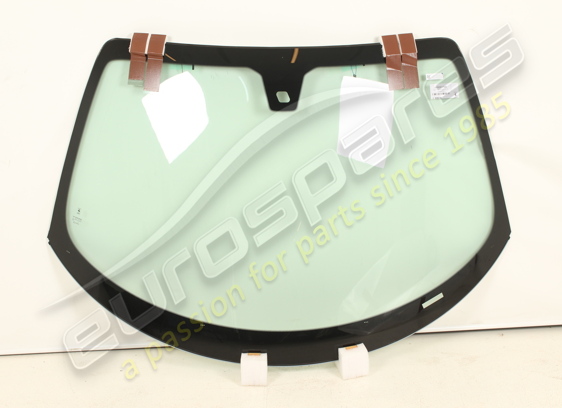 NEW FERRARI WINDSCREEN. PART NUMBER 85061700 (1) new ferrari windscreen. part number 85061700 (1)