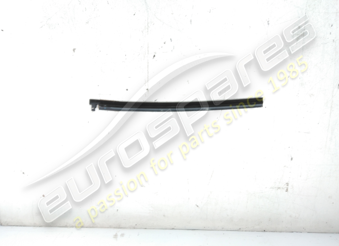 used ferrari lh gasket for door. part number 65164500 (1)