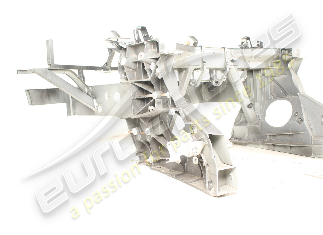 DAMAGED FERRARI REAR SUBFRAME. PART NUMBER 985285794 (3) damaged ferrari rear subframe. part number 985285794 (3)