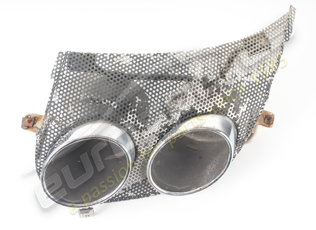 used maserati lh exhaust cover. part number 670104469 (2)