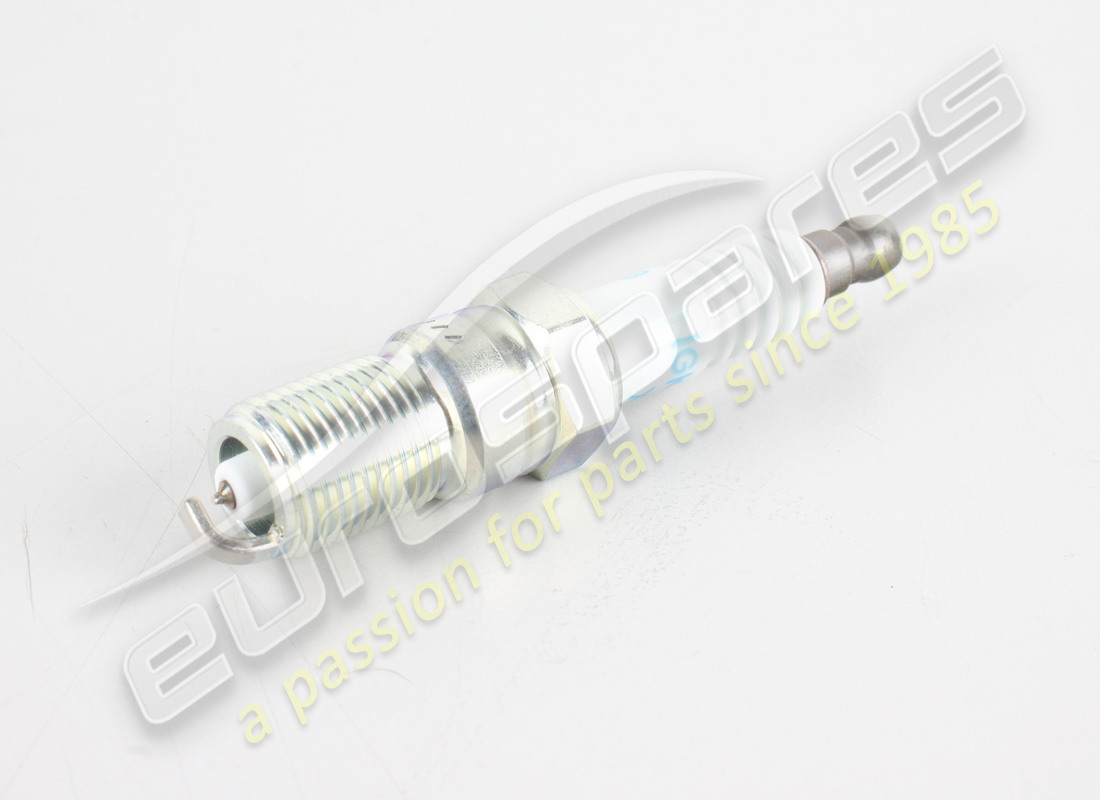 NEW ASTON MARTIN SPARK PLUG. PART NUMBER 0785126PK (2) new aston martin spark plug. part number 0785126pk (2)