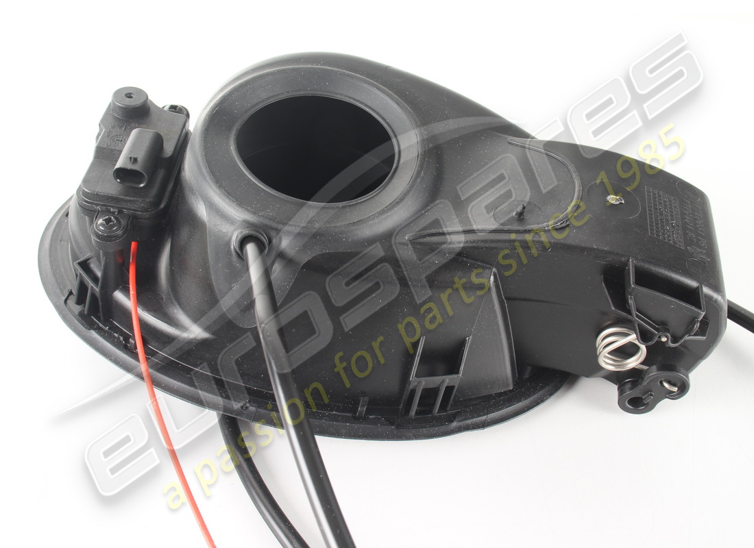 new maserati fuel filler neck base. part number 670034274 (3)