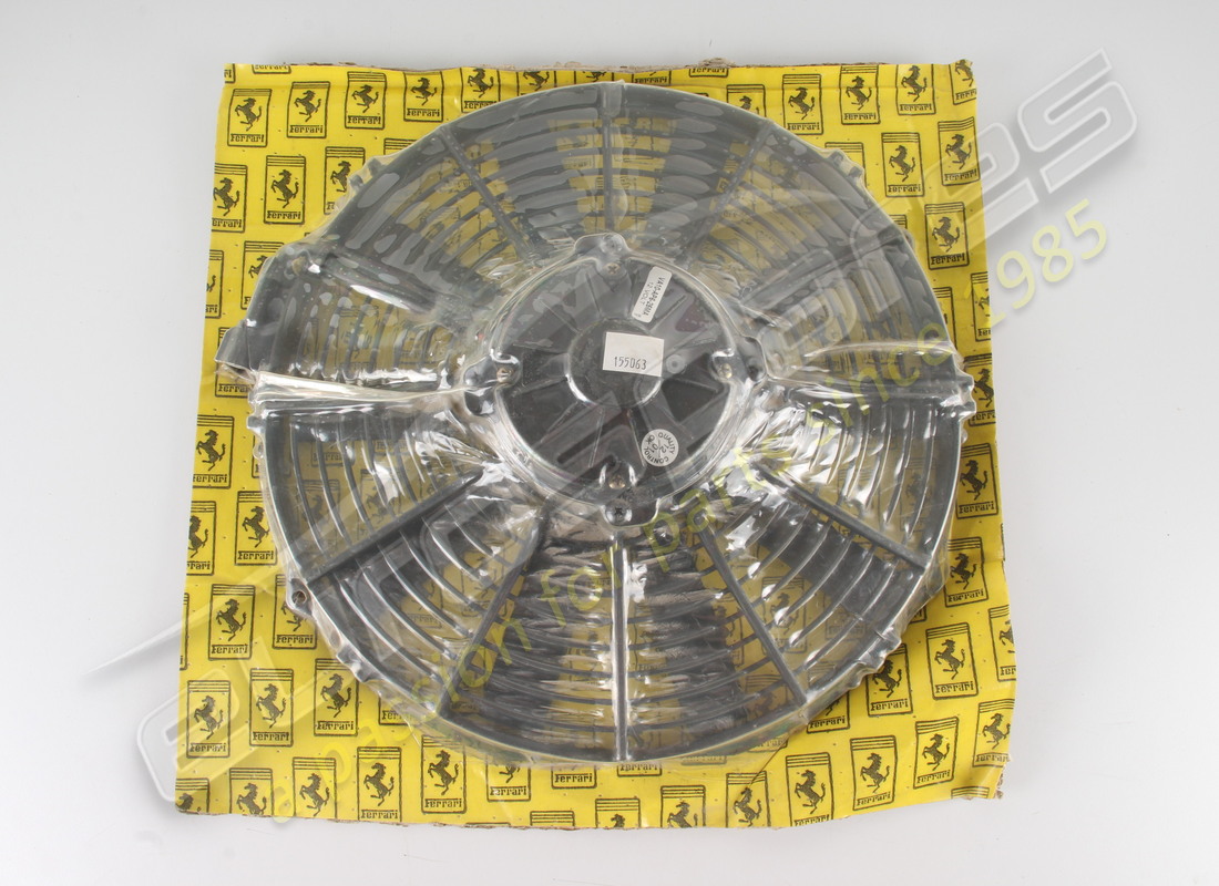 NEW FERRARI ELECTRO FAN SET COMPLETE. PART NUMBER 155063 (1) new ferrari electro fan set complete. part number 155063 (1)