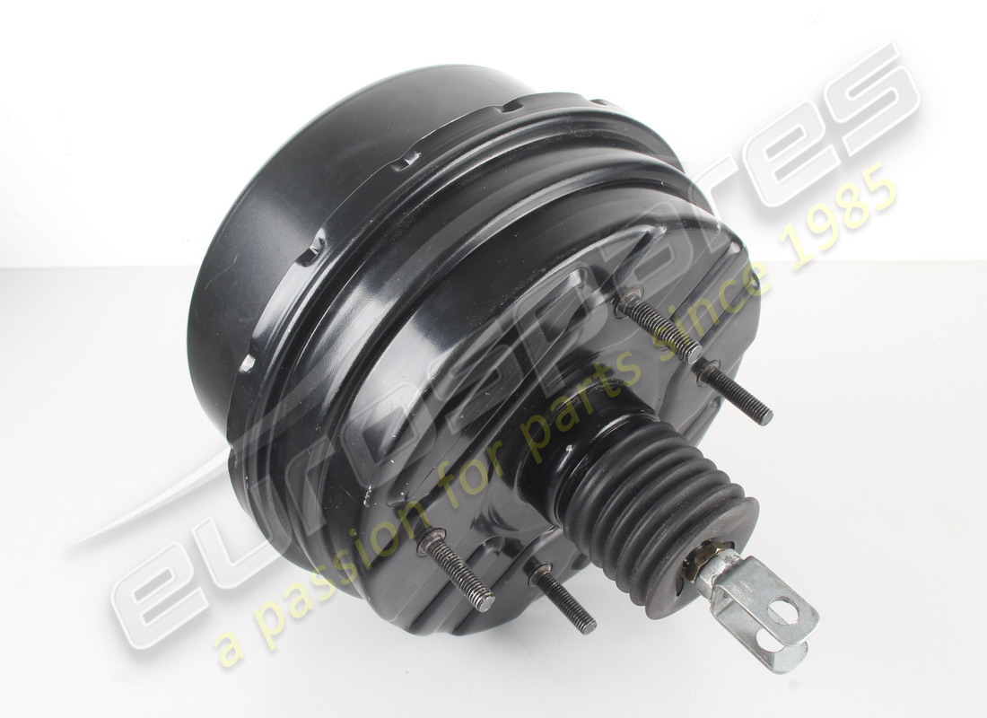 NEW FERRARI GIRLING BRAKE SERVO. PART NUMBER MC31112 (1) new ferrari girling brake servo. part number mc31112 (1)