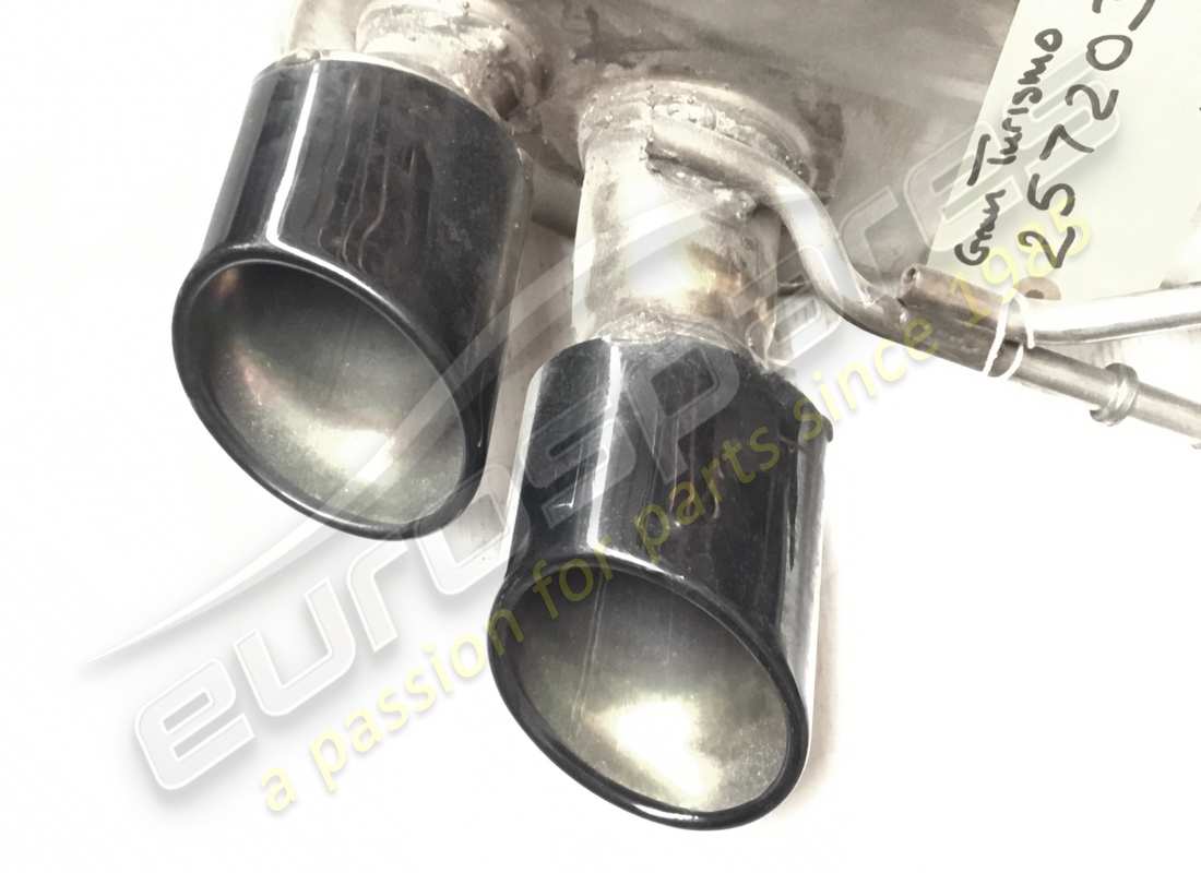 used maserati rh rear silencer. part number 257203 (5)