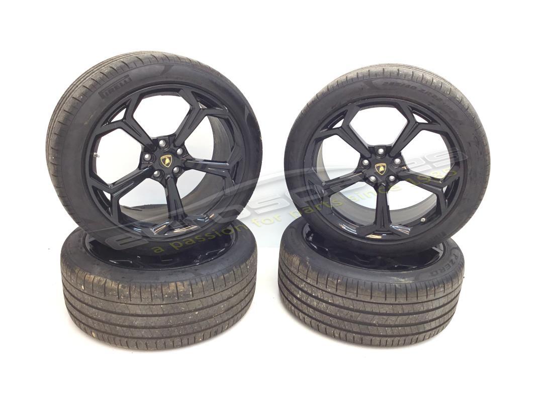 USED Lamborghini WHEELS SET 22'' . PART NUMBER 4ML601025KSET (1)