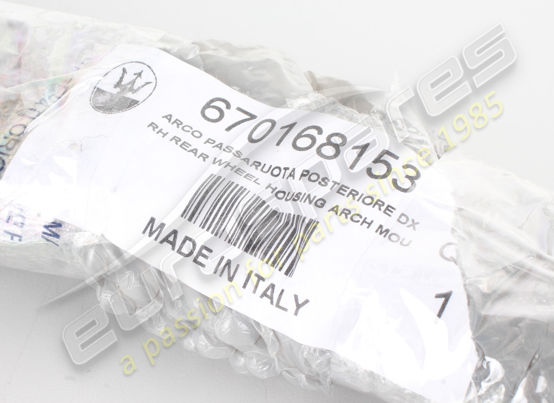 NEW MASERATI RH REAR WHEEL ARCH TRIM. PART NUMBER 670168153 (3) new maserati rh rear wheel arch trim. part number 670168153 (3)