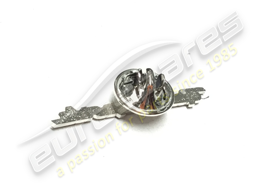 new maserati pin quattroporte. part number 920000962 (3)