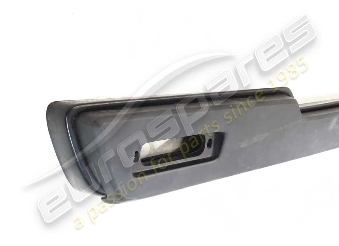 NEW FERRARI REAR BUMPER COMPLETE. PART NUMBER 40314007 (2) new ferrari rear bumper complete. part number 40314007 (2)