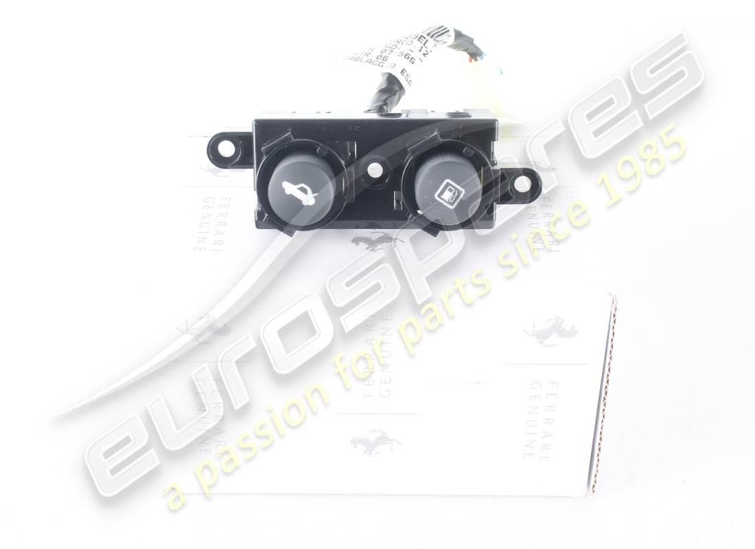 new ferrari luggage compartment lid and. part number 311279 (1)