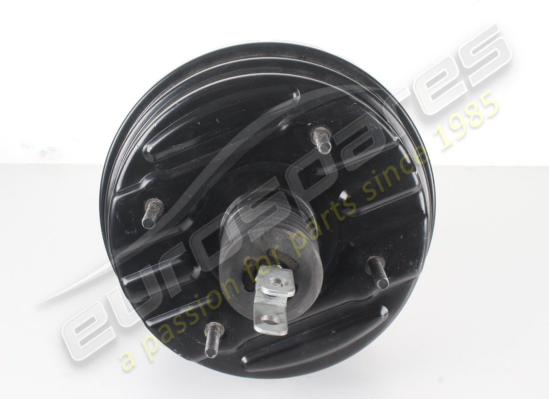 NEW FERRARI GIRLING BRAKE SERVO. PART NUMBER MC31112 (2) new ferrari girling brake servo. part number mc31112 (2)