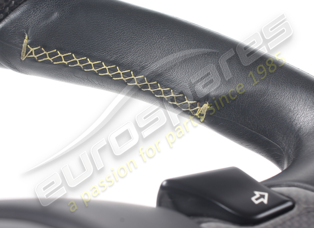 USED FERRARI COMPLETE STEERING WHEEL. PART NUMBER 337540 (11) used ferrari complete steering wheel. part number 337540 (11)