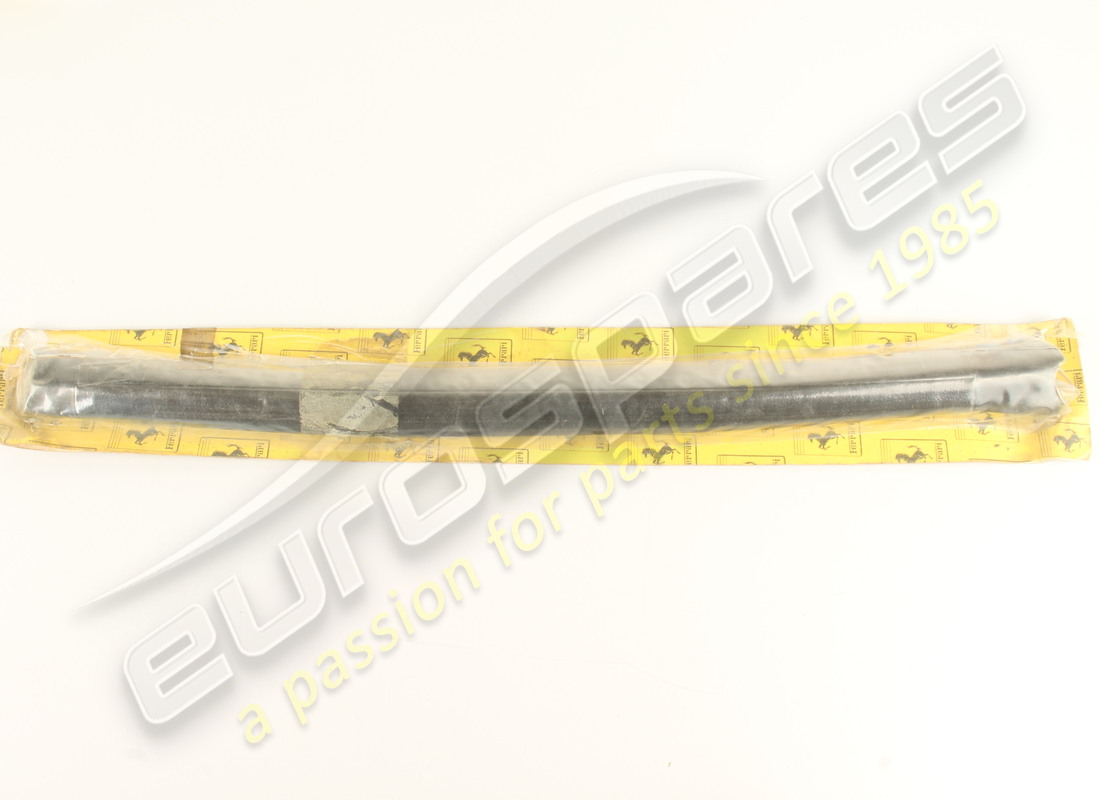 NEW FERRARI LH LATERAL GASKET. PART NUMBER 63506400 (1) new ferrari lh lateral gasket. part number 63506400 (1)