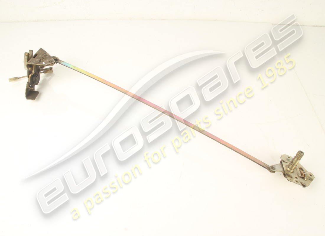 new (other) ferrari rh door lock assembly. part number 40062200 (1)