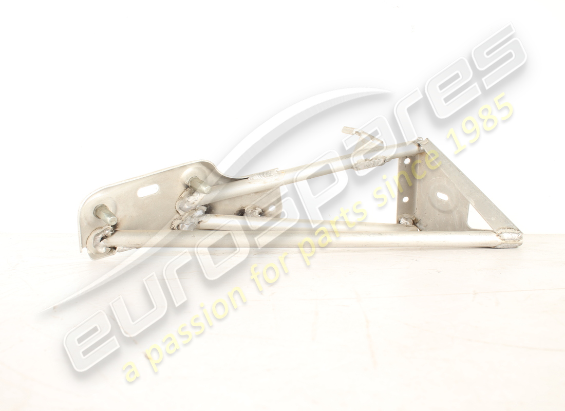 NEW FERRARI LH FLANK MOUNTING BRACKET. PART NUMBER 84041800 (2) new ferrari lh flank mounting bracket. part number 84041800 (2)