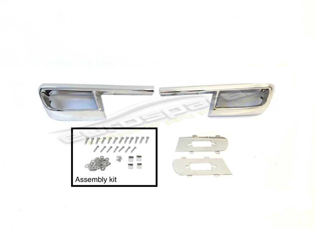 NEW EUROSPARES REAR BUMPER SET. PART NUMBER 006963132 (1) new eurospares rear bumper set. part number 006963132 (1)