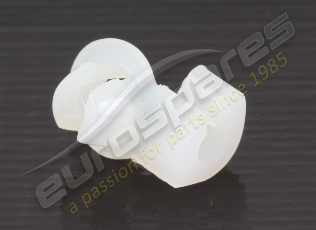 NEW FERRARI CLIP. PART NUMBER 14578180 (1) new ferrari clip. part number 14578180 (1)