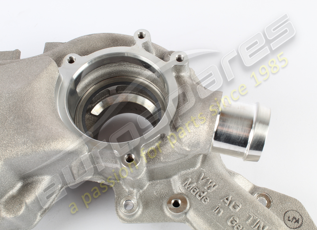 new lamborghini distributor for coolant. part number 0p2121406b (2)