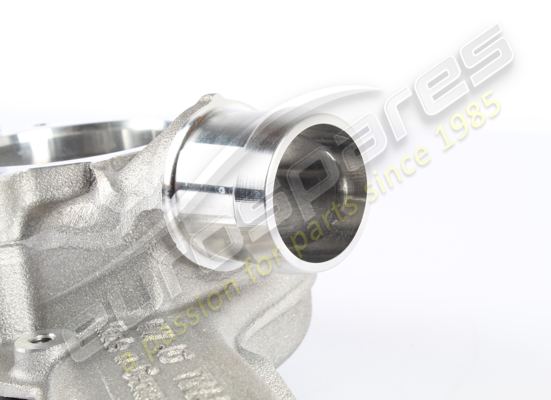 new lamborghini distributor for coolant. part number 0p2121406b (5)