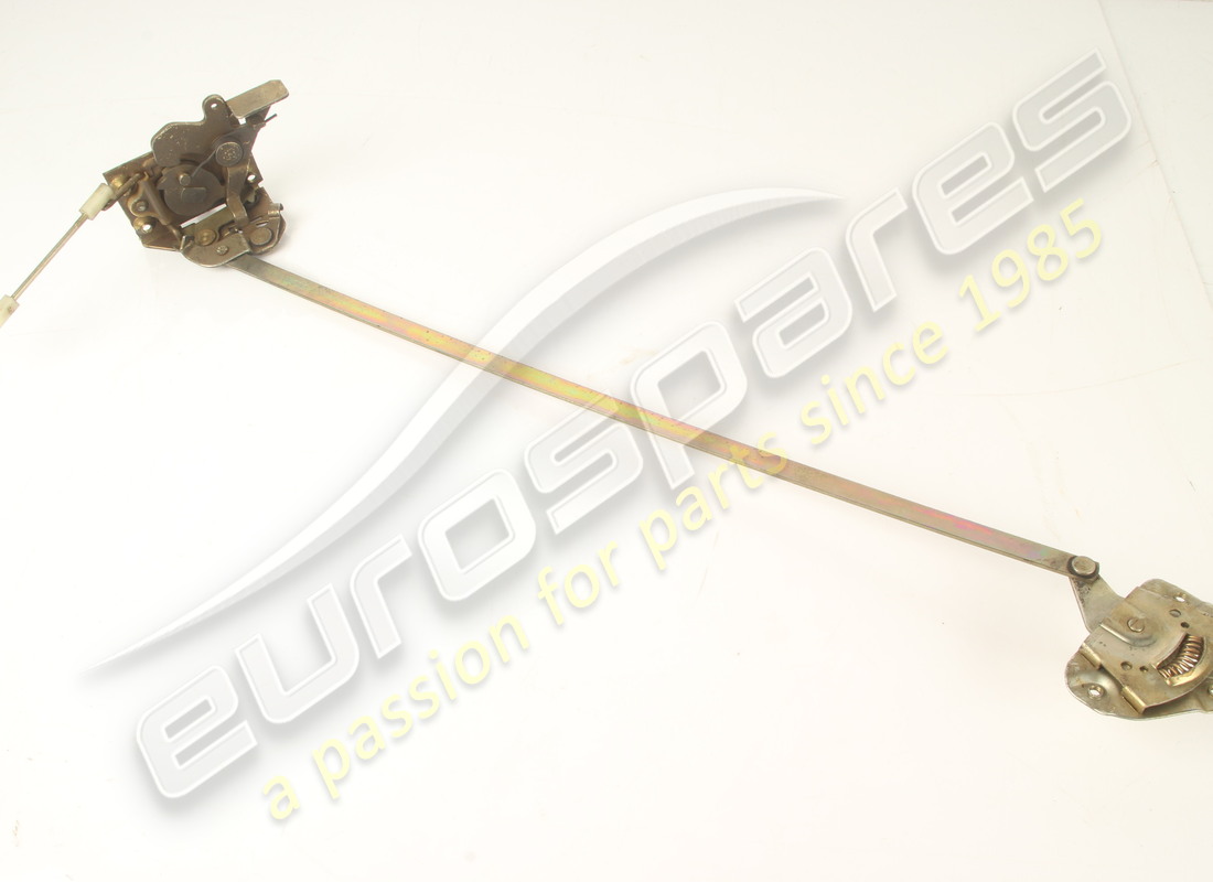 new (other) ferrari rh door lock assembly. part number 40062200 (4)