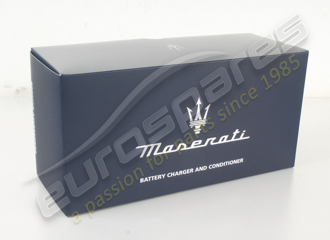 NEW MASERATI CHARGER MANTEINER EU NEW LOGO. PART NUMBER 940001313 (9) new maserati charger manteiner eu new logo. part number 940001313 (9)