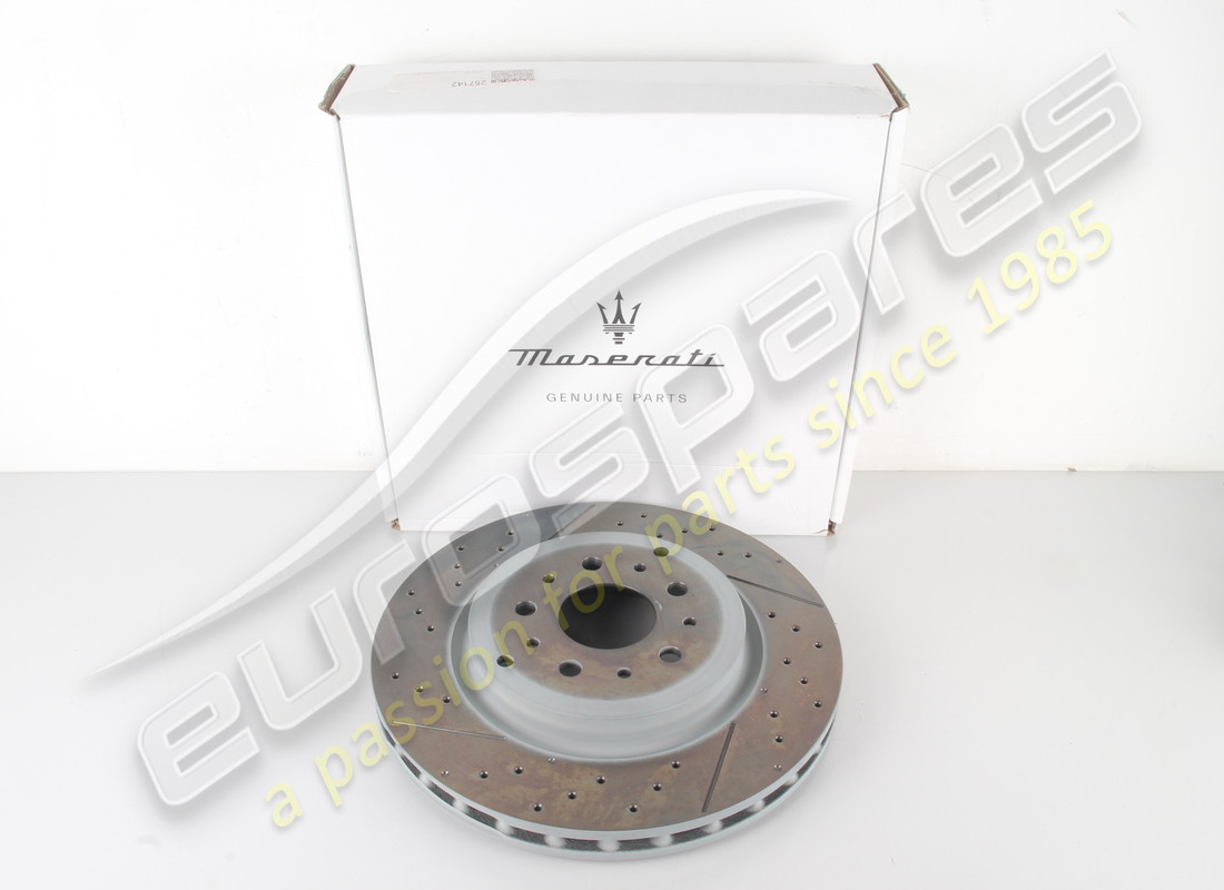 new maserati rear disc drilled and slotted. part number 257142 (5)
