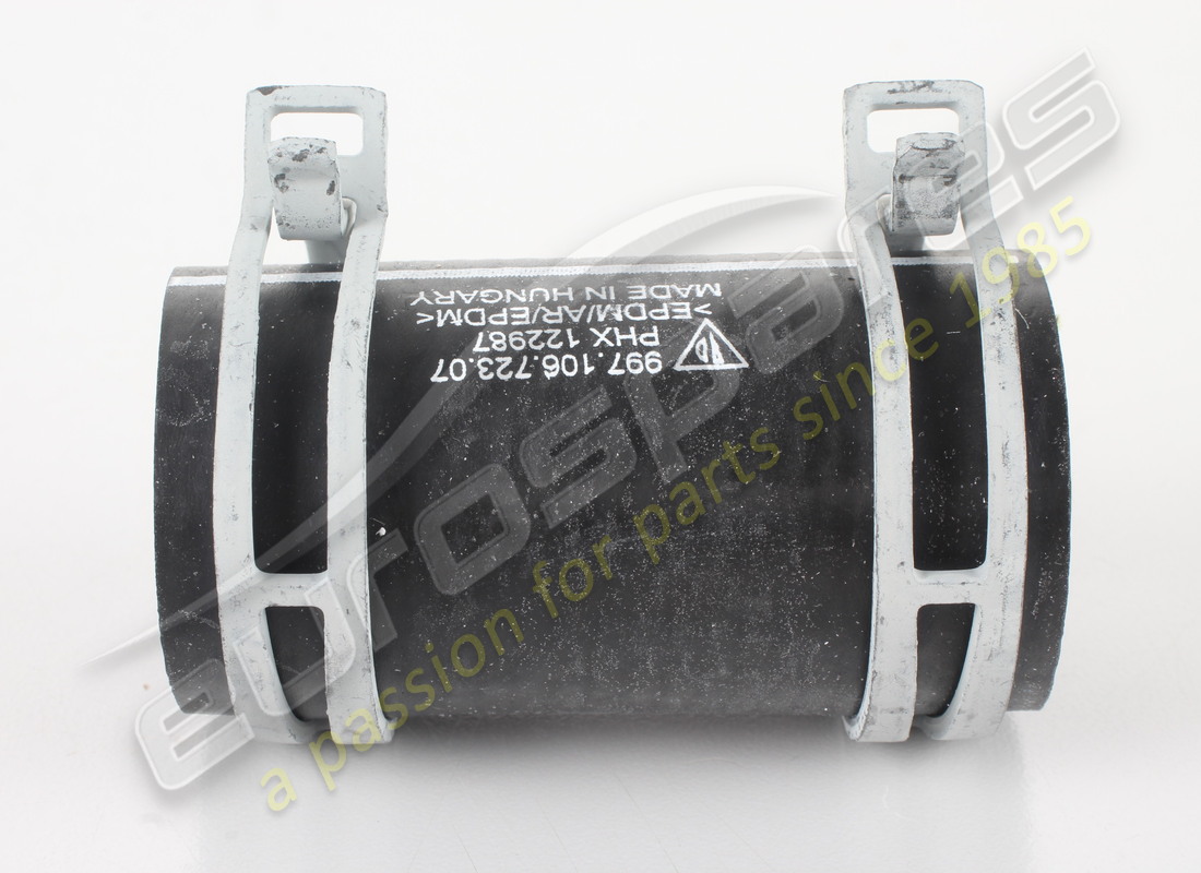 NEW PORSCHE WATER HOSE. PART NUMBER 99710672307 (2) new porsche water hose. part number 99710672307 (2)