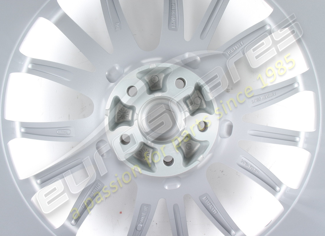 NEW MASERATI FRONT WHEEL RIM 20. PART NUMBER 82126106 (5) new maserati front wheel rim 20. part number 82126106 (5)