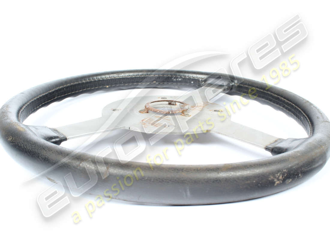 used maserati steering wheel. part number 122gs80379 (2)