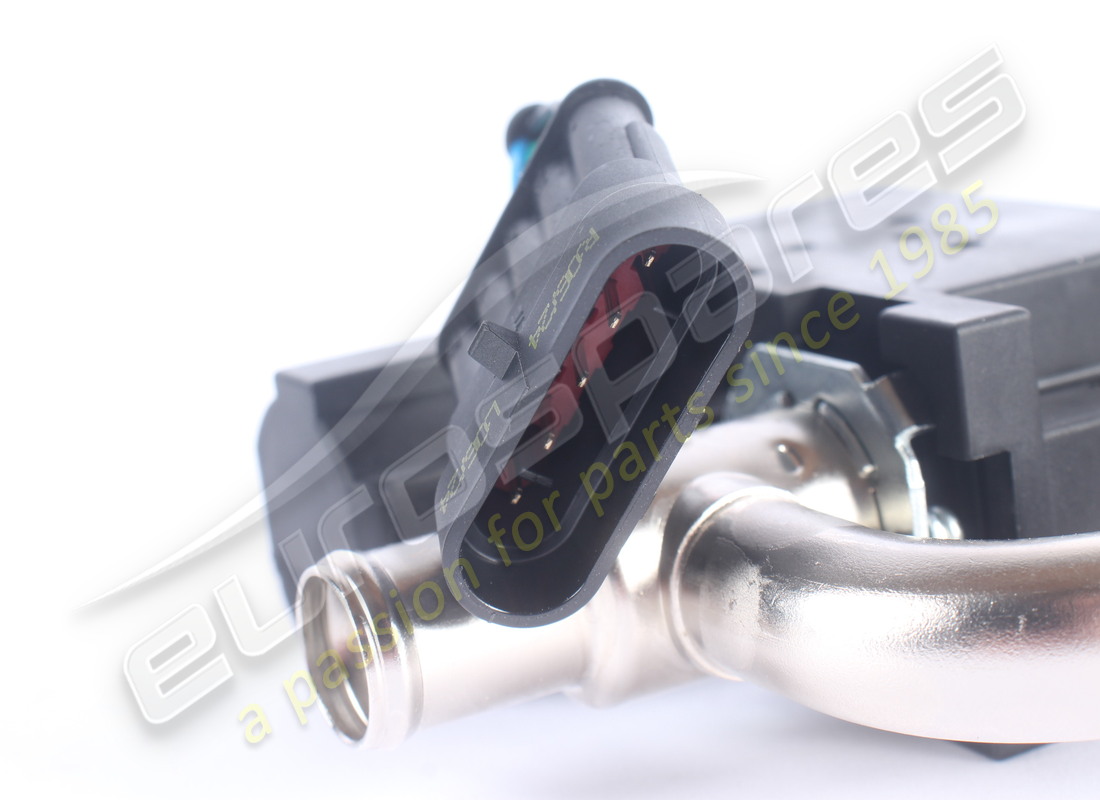 new ferrari rh tgk valve. part number 67635900 (6)