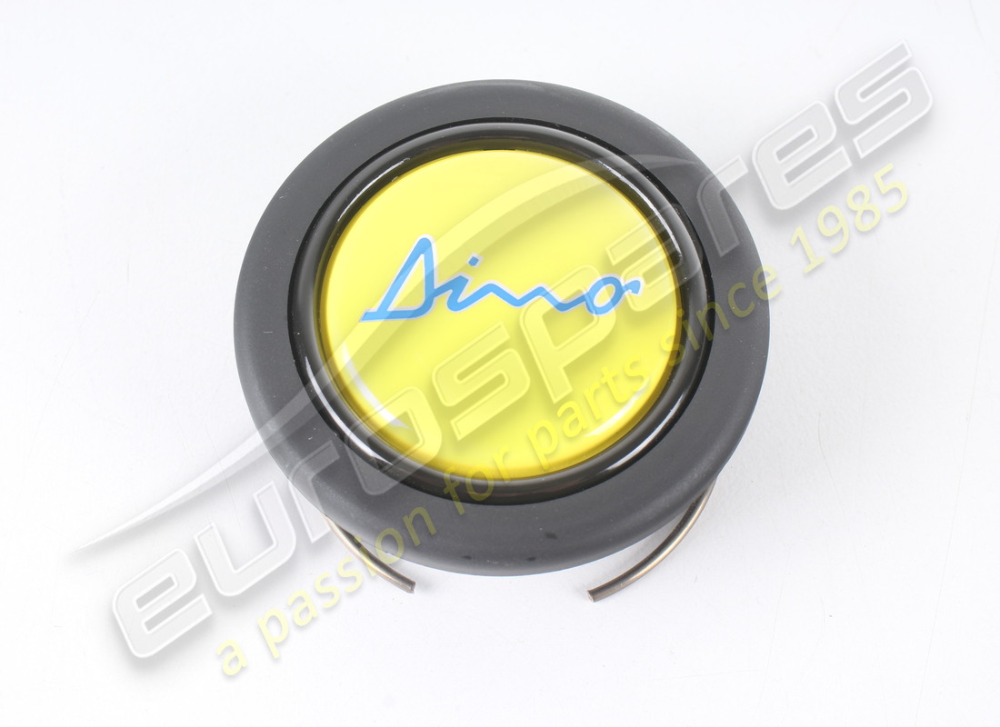 new ferrari horn push. part number 740302a (1)