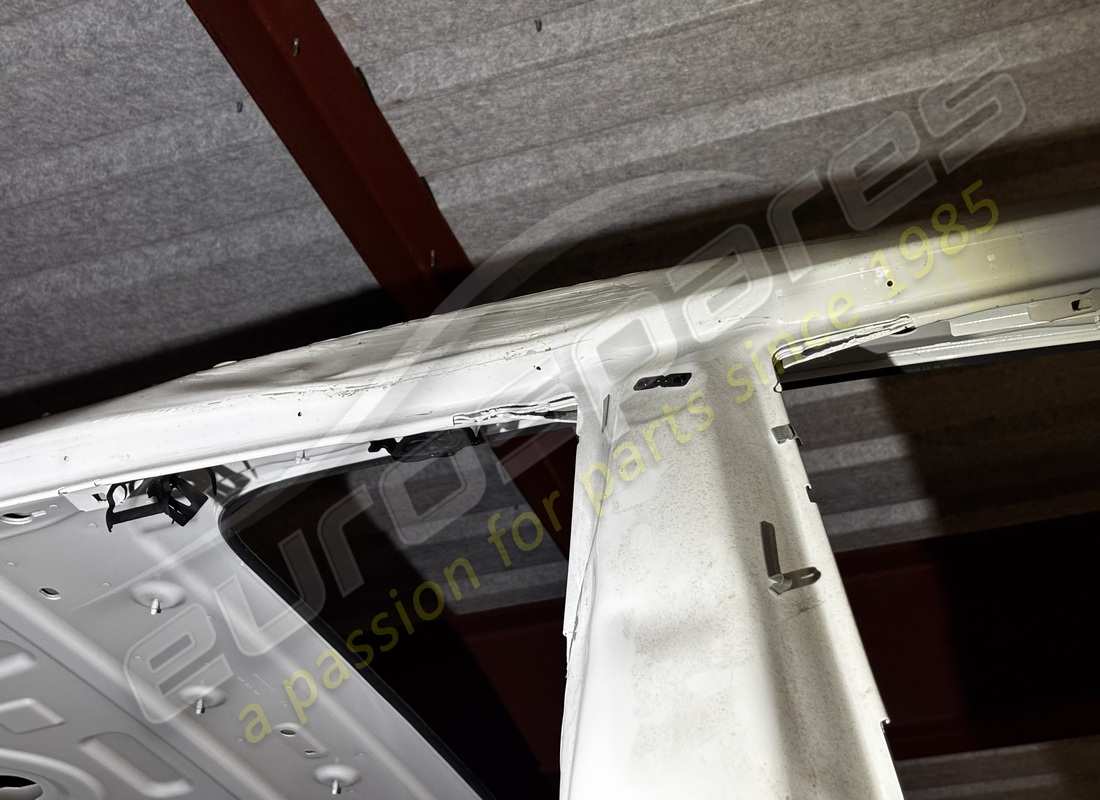 USED LAMBORGHINI COMPLETE BODYSHELL. PART NUMBER 4M0802123BODY (6) used lamborghini complete bodyshell. part number 4m0802123body (6)