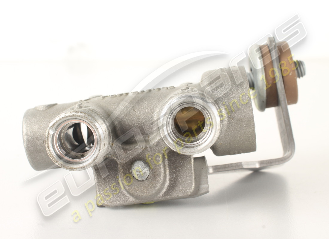 NEW LAMBORGHINI OIL TEMPERATUR. PART NUMBER 7L0317027A (2) new lamborghini oil temperatur. part number 7l0317027a (2)