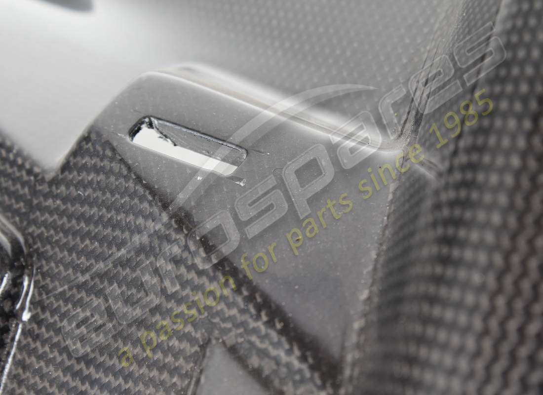 USED FERRARI CENTRAL VENT TRIM -CARBON-. PART NUMBER 82989500 (3) used ferrari central vent trim -carbon-. part number 82989500 (3)