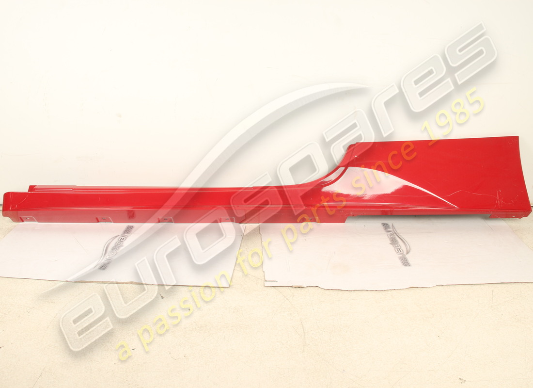 NEW (OTHER) FERRARI LH UNDERDOOR TRIM. PART NUMBER 83261500 (8) new (other) ferrari lh underdoor trim. part number 83261500 (8)