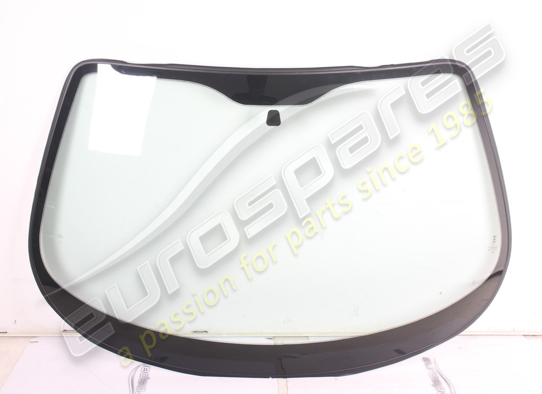 NEW FERRARI WINDSCREEN. PART NUMBER 65782800 (1) new ferrari windscreen. part number 65782800 (1)