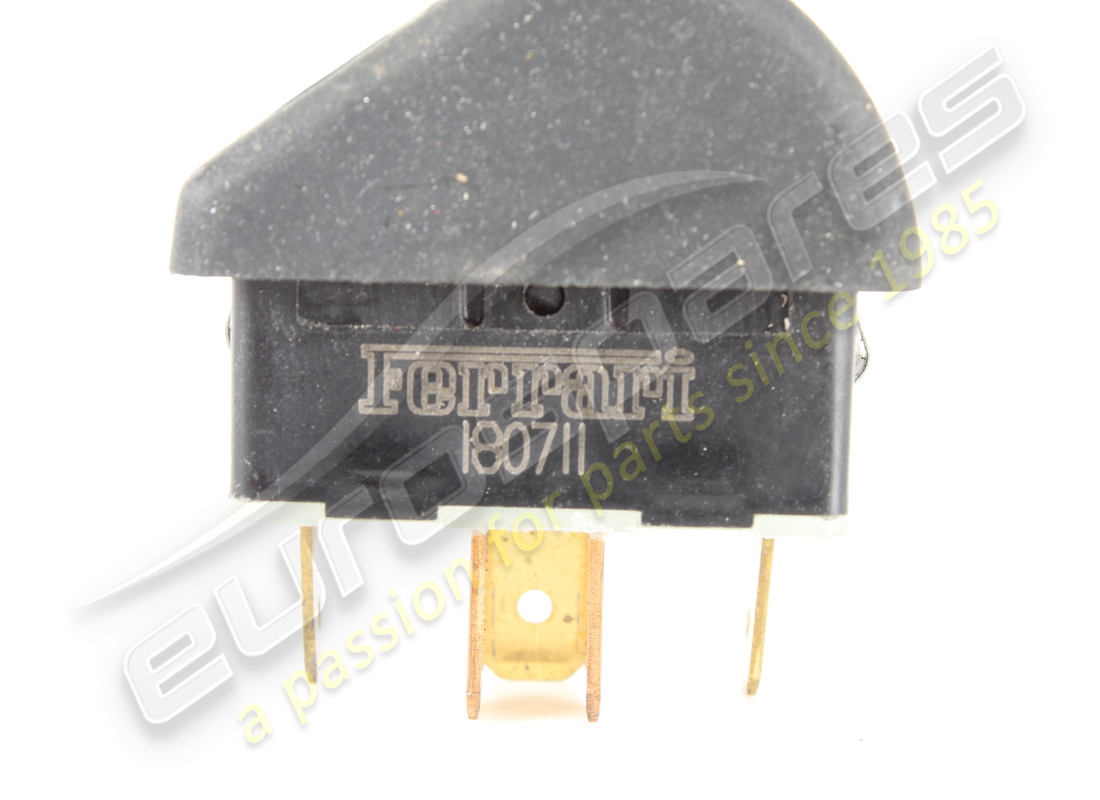 used ferrari push-button for asr. part number 180711 (5)