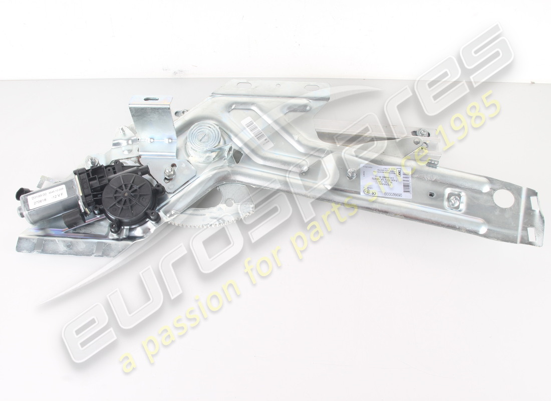 NEW FERRARI COMPLETE RH DEVICE FOR GLASS LIFT. PART NUMBER 69920000 (5) new ferrari complete rh device for glass lift. part number 69920000 (5)