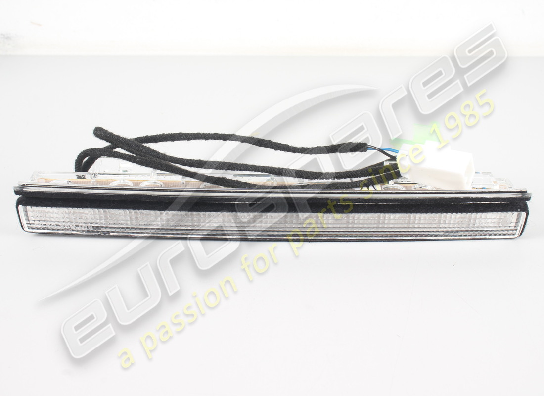 NEW MASERATI ADDITIONAL STOP LIGHT.. PART NUMBER 190861 (1) new maserati additional stop light.. part number 190861 (1)