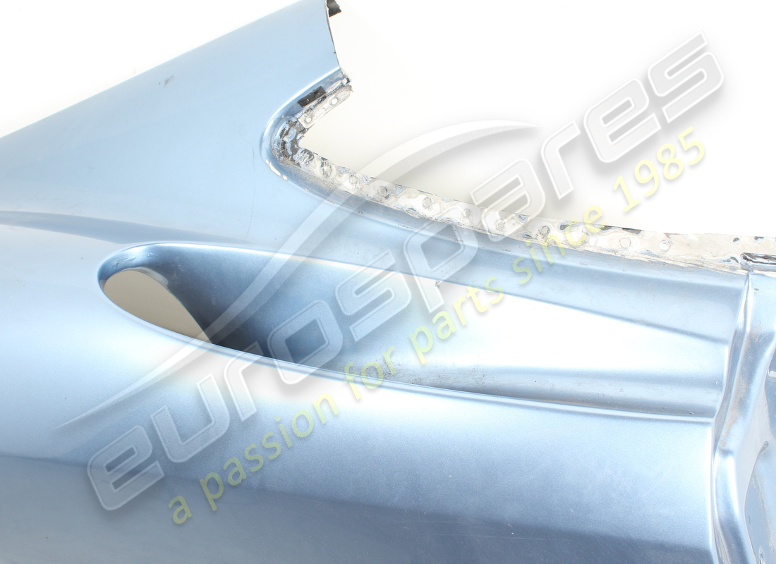 USED FERRARI COMPLETE RH REAR FENDER PLU. PART NUMBER 66091111 (6) used ferrari complete rh rear fender plu. part number 66091111 (6)
