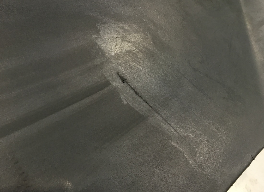 USED FERRARI CONSOLE. PART NUMBER 61552400 (3) used ferrari console. part number 61552400 (3)