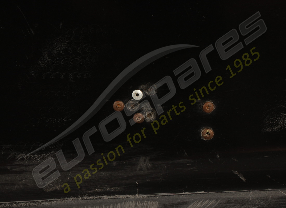 NEW FERRARI SPOYLER. PART NUMBER 61691900 (8) new ferrari spoyler. part number 61691900 (8)