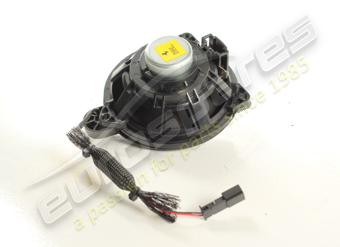 NEW FERRARI RH KIT TWEETER+MIDRAGE. PART NUMBER 82154900 (2) new ferrari rh kit tweeter+midrage. part number 82154900 (2)